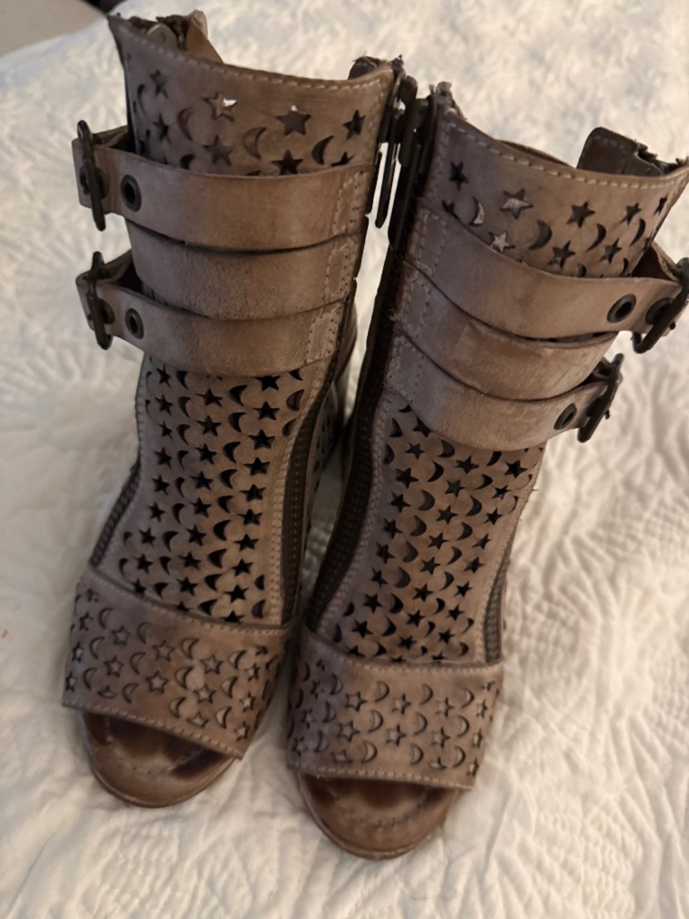 Freebird sandals